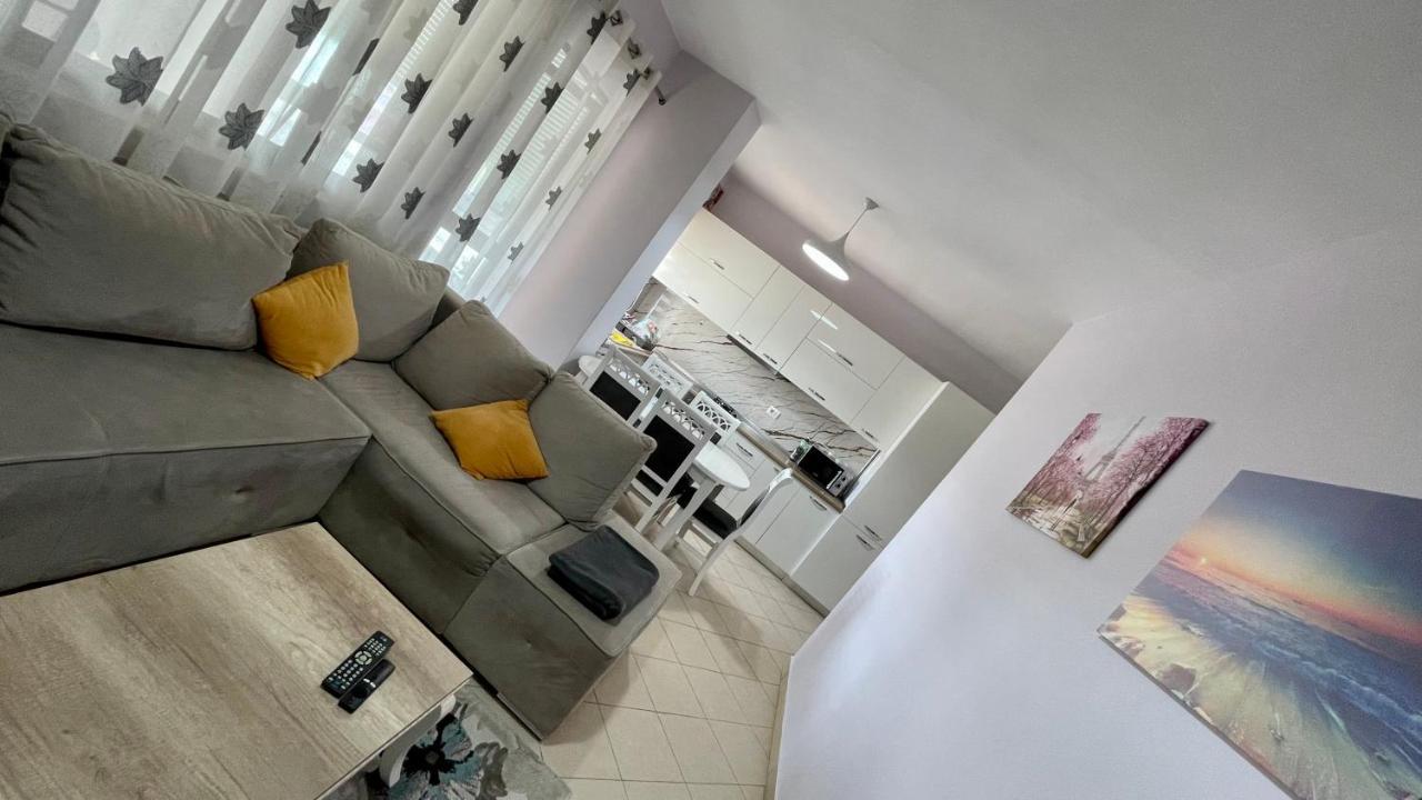 Endri'S Apartments Тирана Экстерьер фото